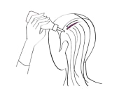 coloring highlights with comb through the hair