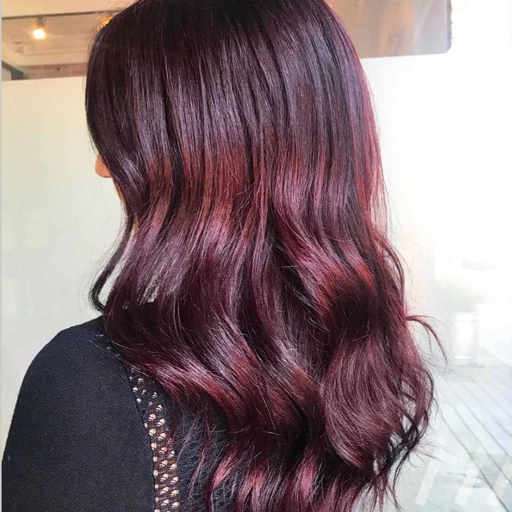 rimini garnet 5rv wig person