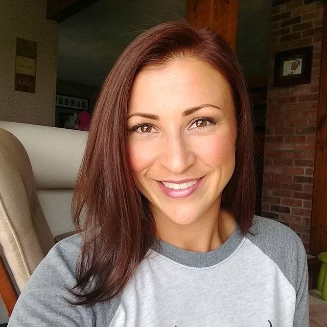 portofino red female smile human