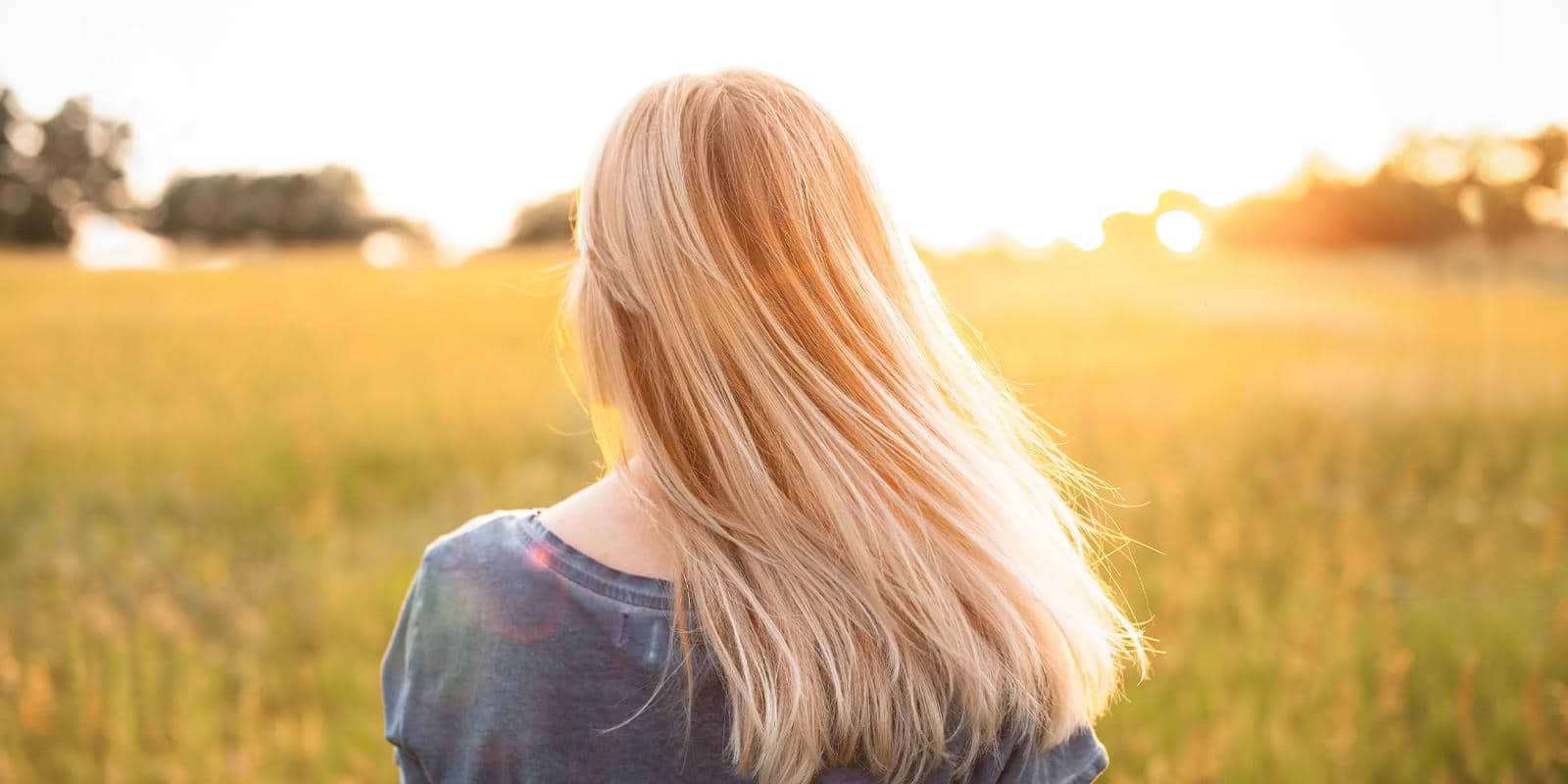 Root touch up on blonde hair