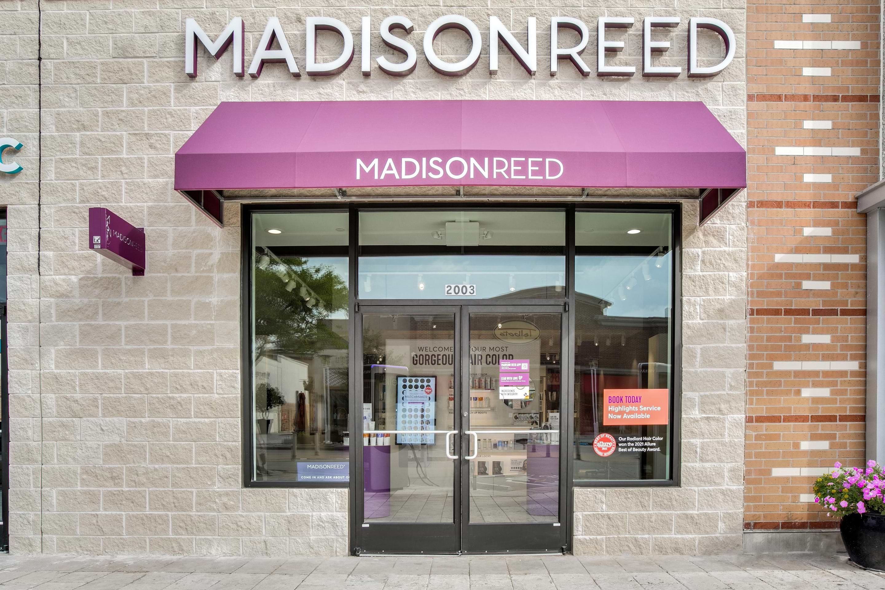 Sugar Land_ Madison Reed Hair Color Bar
