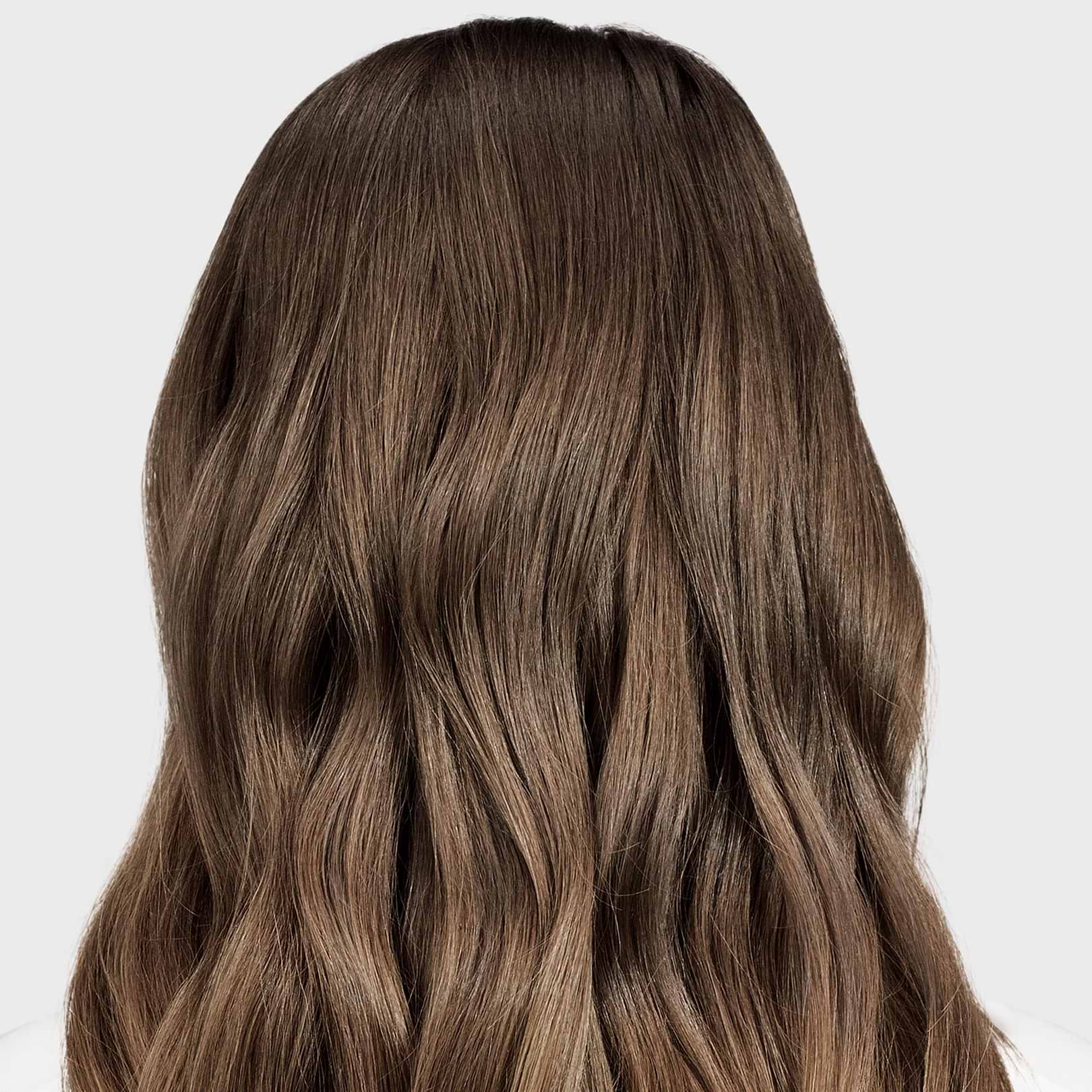 NA-WavyBackie