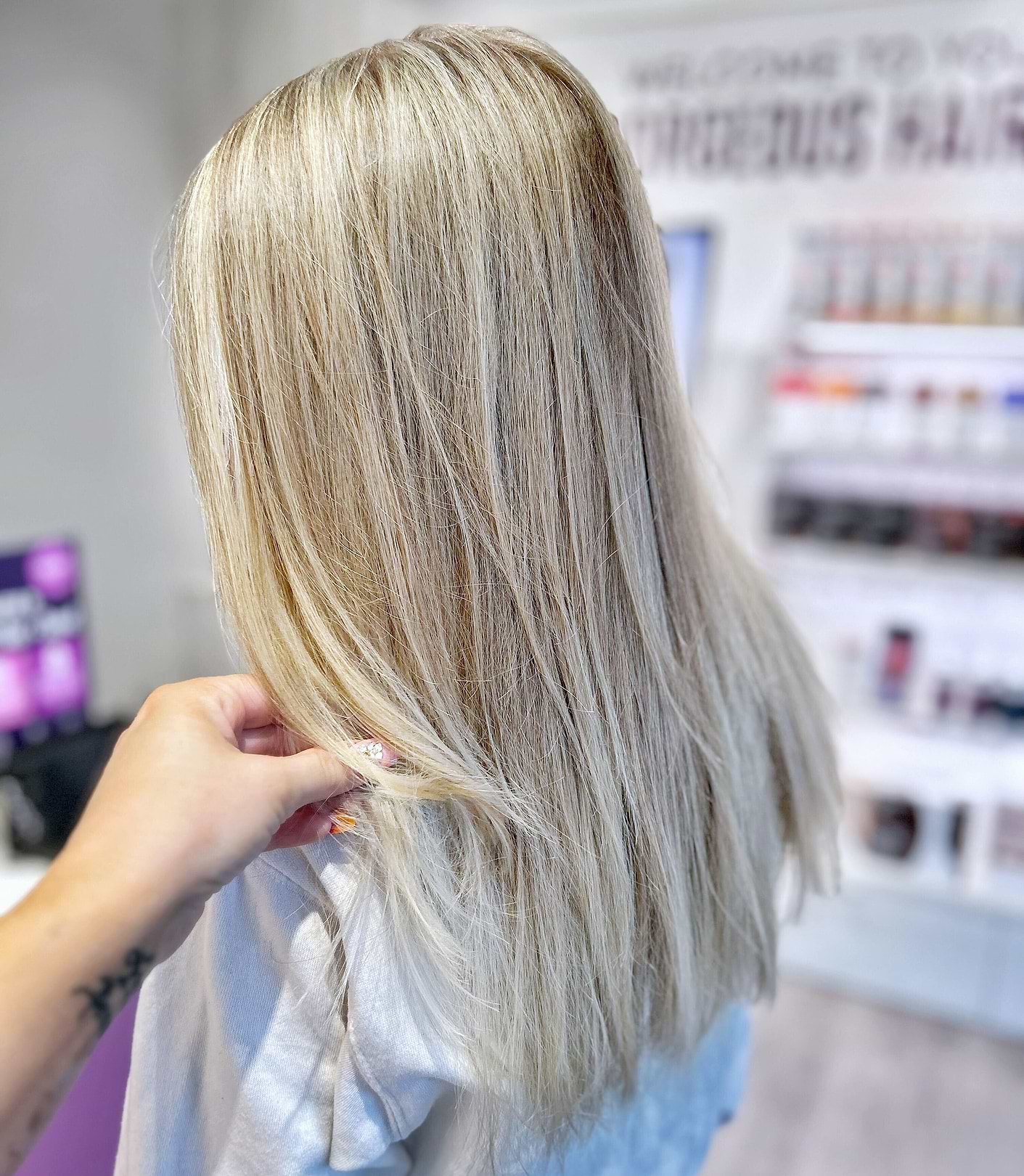 how to get platinum blonde hair