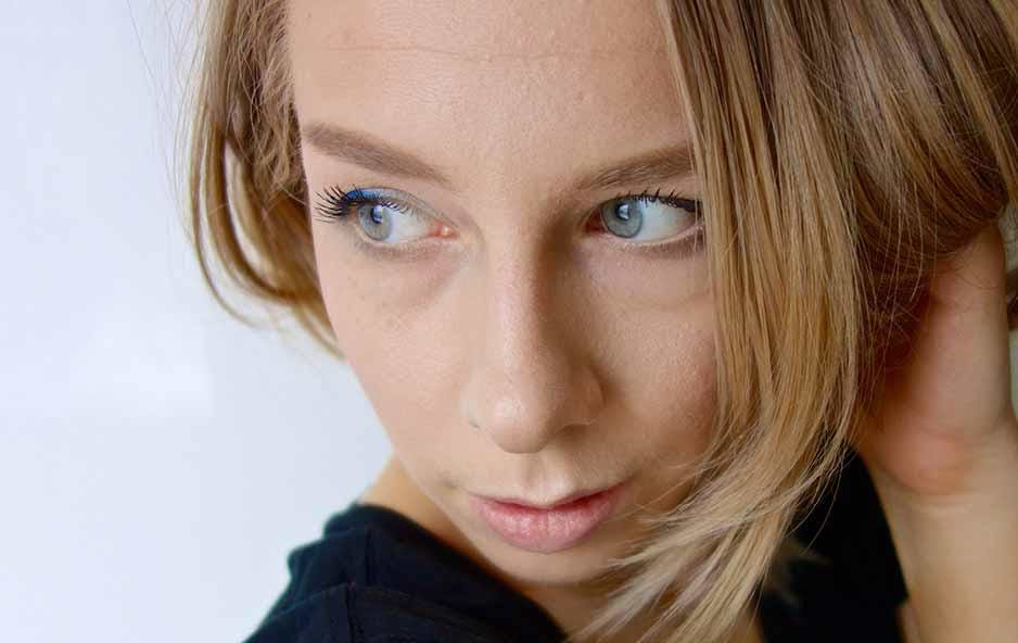 6 Pro Tips to Survive Hair Growing Pains
