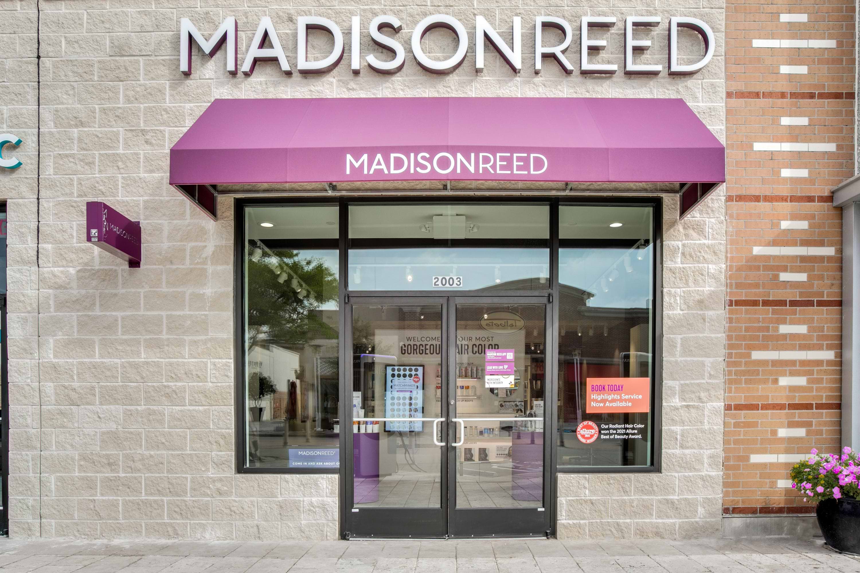 Sugar Land_ Madison Reed Hair Color Bar