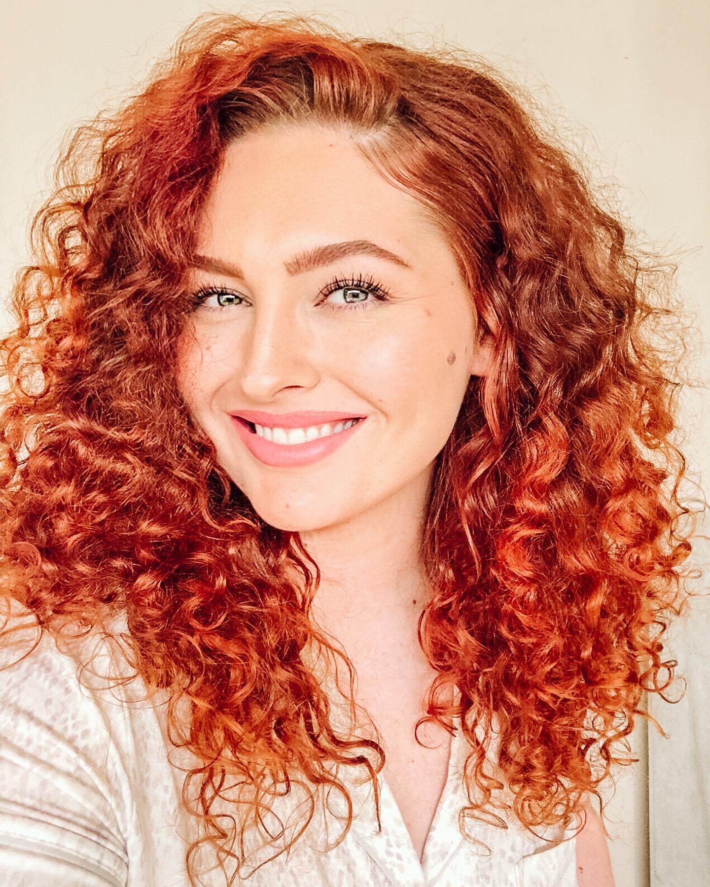 Best Hair Dye for Curly Hair - Carrara Crimson Madison Reed
